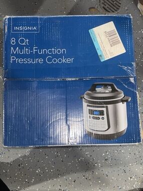 Insignia 8 Qt Multi-Function Pressure Cooker - Silver/Black